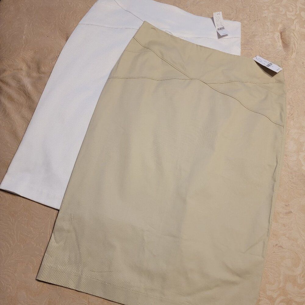 Bundle of NWT New York & Co skirts
